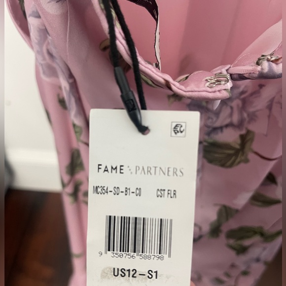 Fame&Partners Women Pink Floral Wide-Leg Halter Cross-Back Jumpsuit - Picture 8 of 10